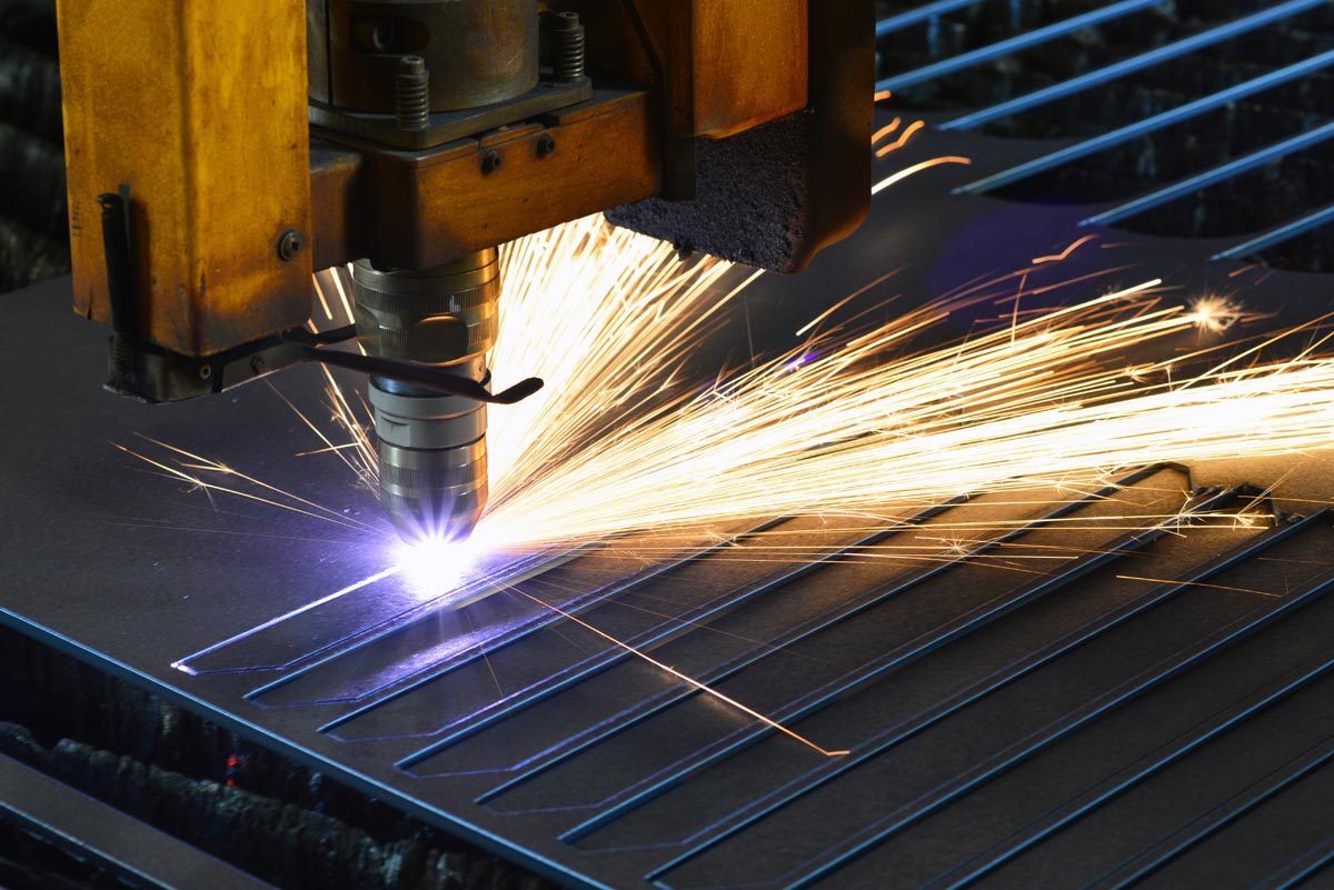 automatisierte Laserschneidanlage im Stahlbau